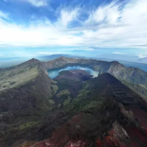 Senaru or sembalun trekking route